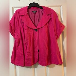 Fuchsia short sleeve jacket.